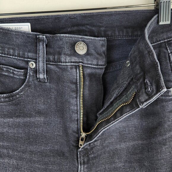 Gap High Rise Kick Fit Flare Raw Hem Jeans in Washed Black sz 23/000P - Picture 9 of 13